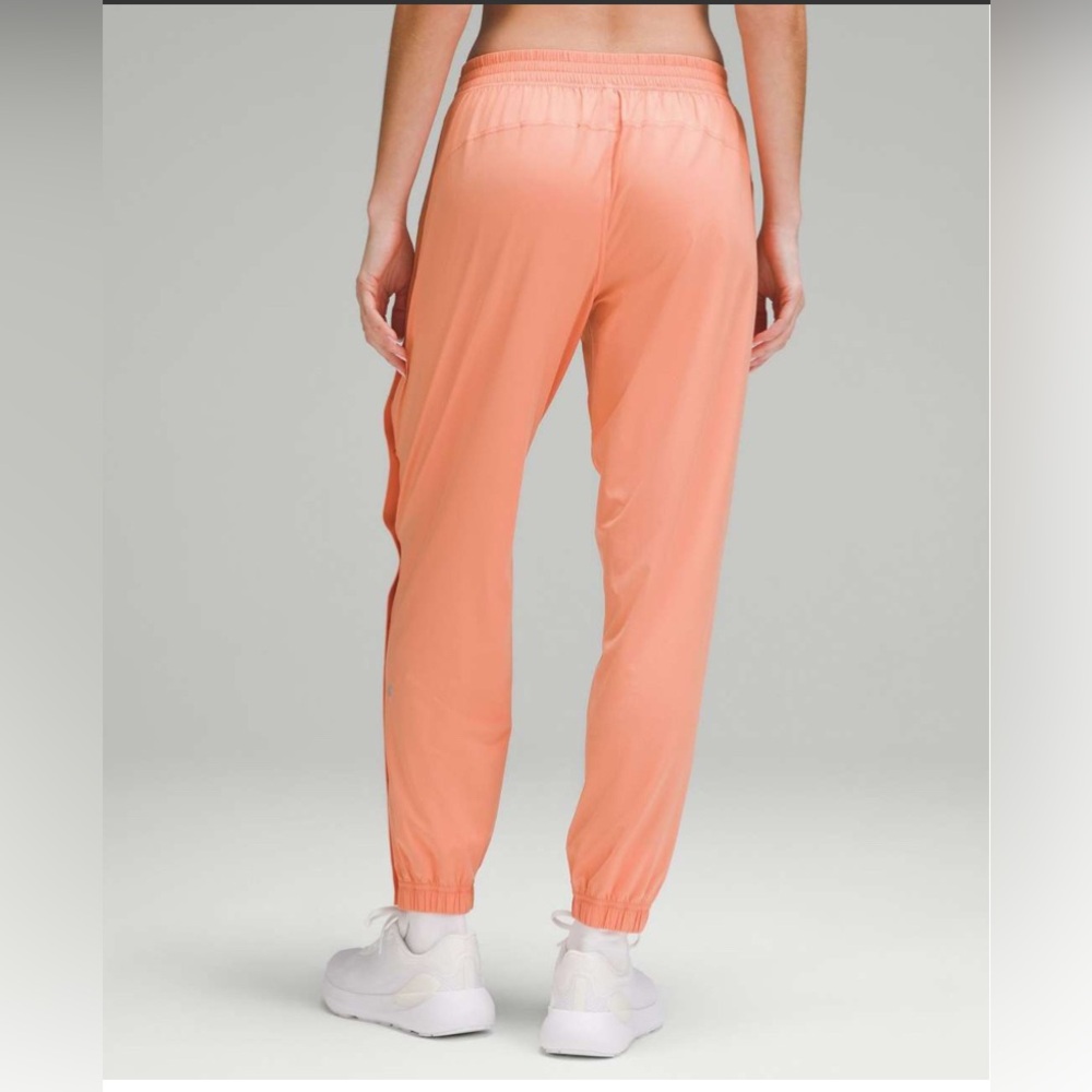 Lululemon🍋 Tear-Away Mid-Rise Track Pant* Coral Kiss size 12 - Picture 6 of 6